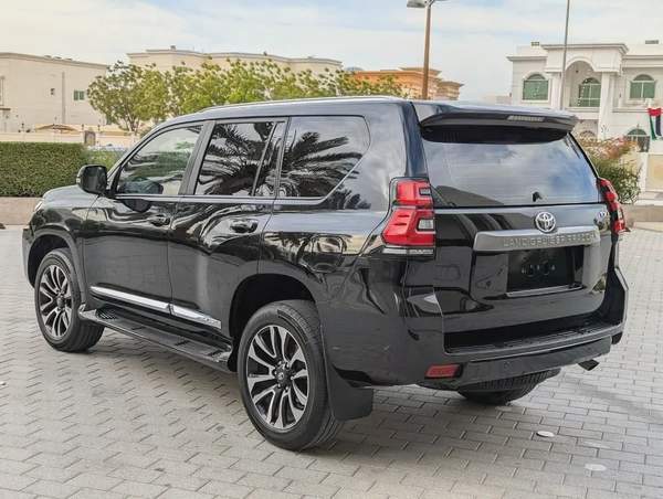 Toyota Prado TXL 2021 - V4 2.7L - GCC Specs - Excellent Condition