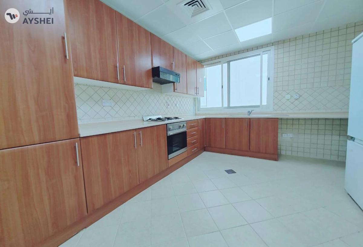 Apartment for rent in Saleh Bin Lahej Building, Oud Metha-10-10
