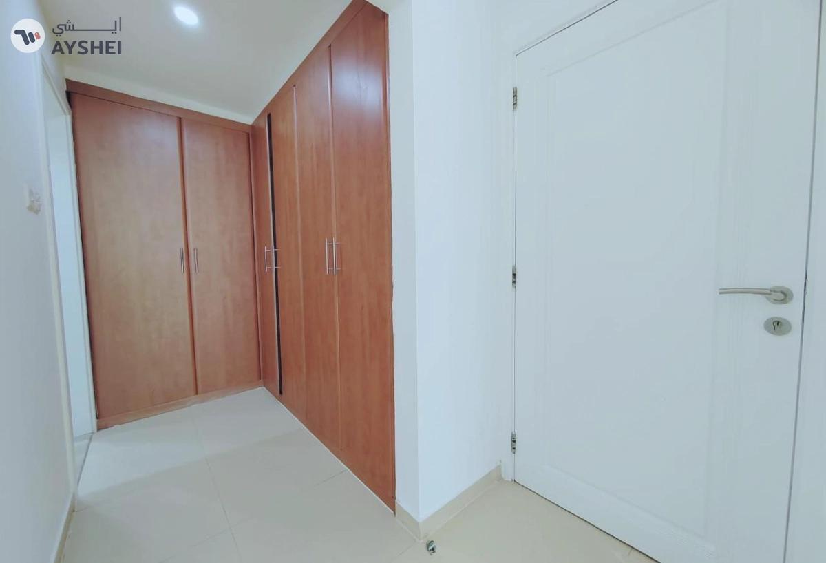 Apartment for rent in Saleh Bin Lahej Building, Oud Metha-4-4