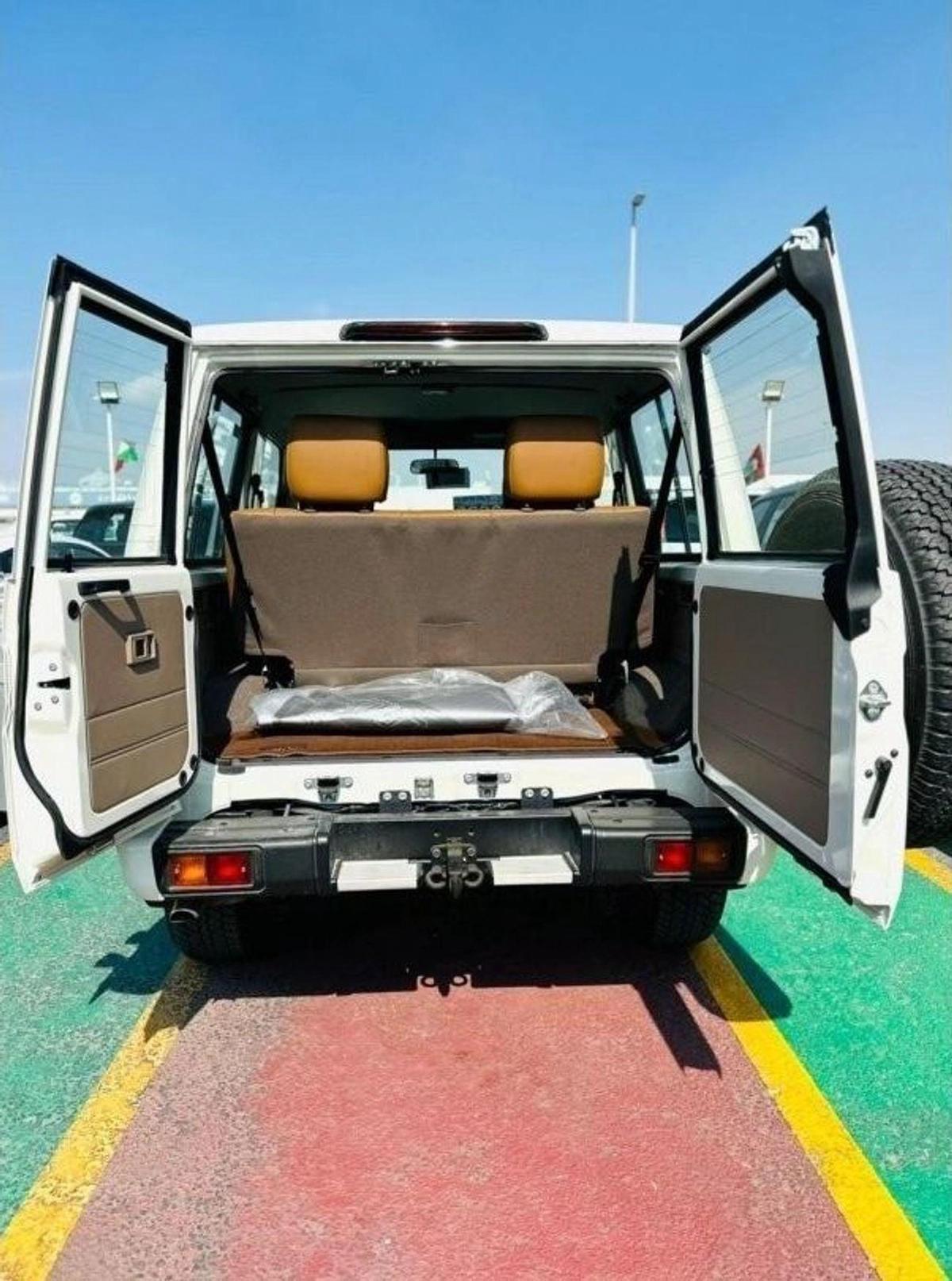 Toyota Land Cruiser 70 Toyota Land cruiser LC71 MT MY2022-White70 universally-12-12