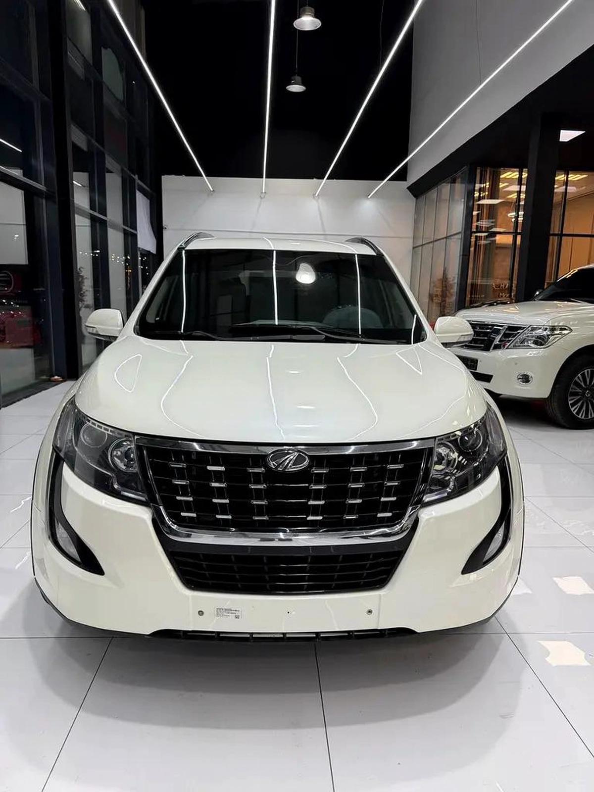 2022 Mahindra XUV 500 - GCC Specs - Excellent Condition-3-3