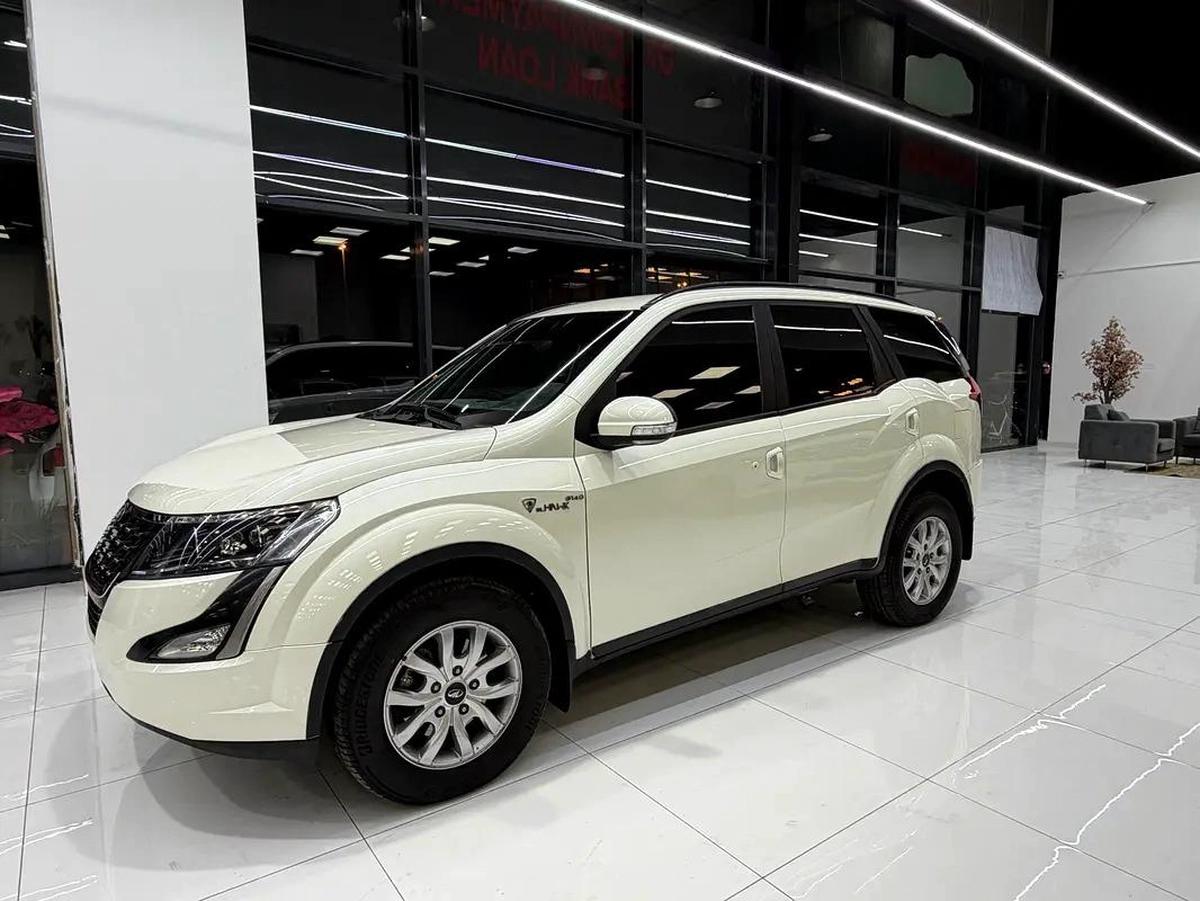 2022 Mahindra XUV 500 - GCC Specs - Excellent Condition-0-0