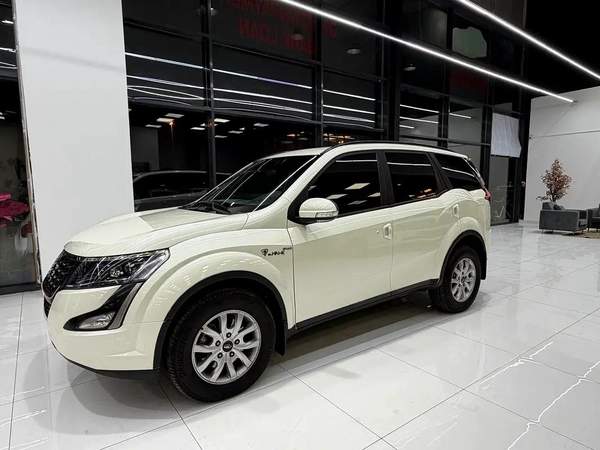 2022 Mahindra XUV 500 - GCC Specs - Excellent Condition