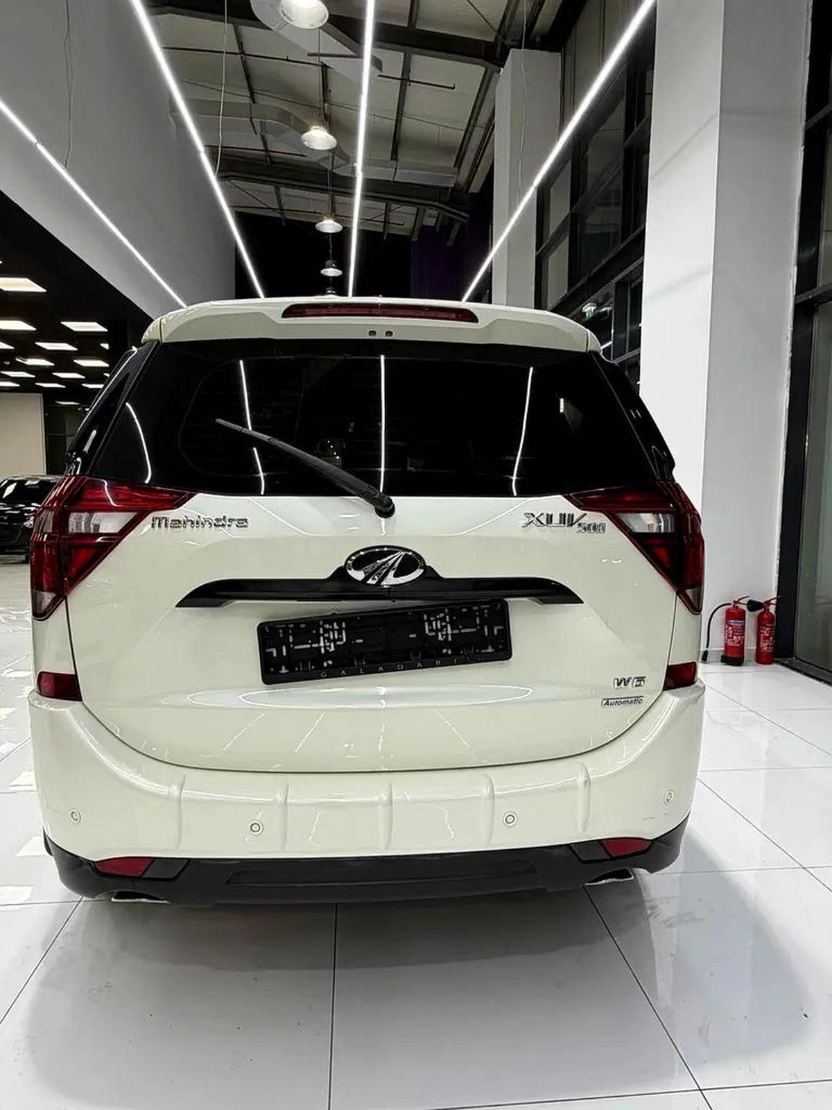 2022 Mahindra XUV 500 - GCC Specs - Excellent Condition-1-1