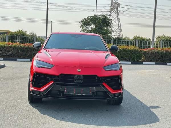 Lamborghini URUS S 2024