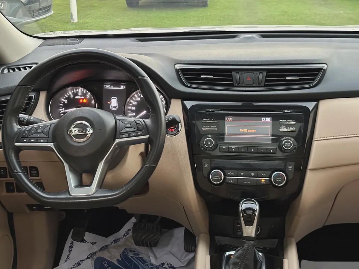 NISSAN X-TRAIL—2018–7 SEAT GCC—FREE ACCIDENT—FULL OPTIONS—LOW MILAGE—EXCELLENT CONDITION-9-9