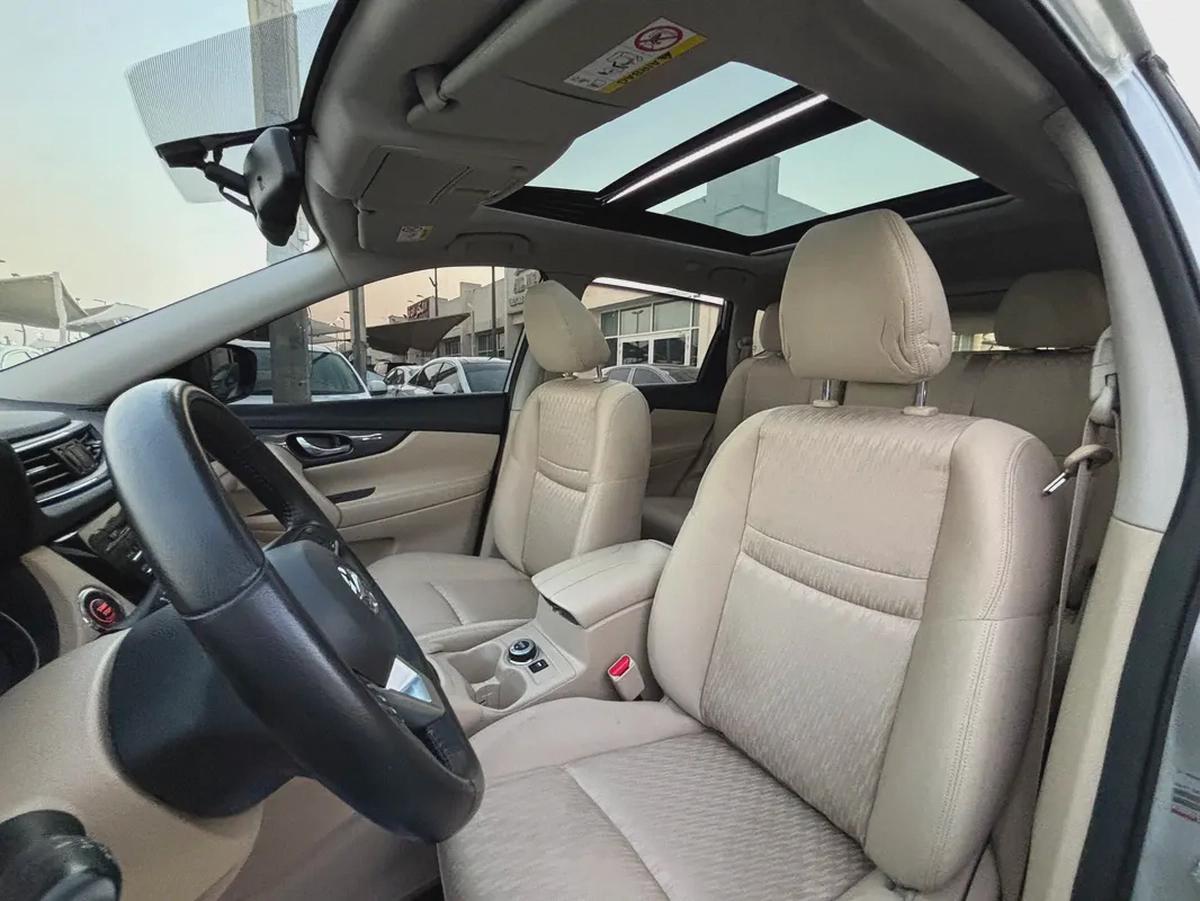 NISSAN X-TRAIL—2018–7 SEAT GCC—FREE ACCIDENT—FULL OPTIONS—LOW MILAGE—EXCELLENT CONDITION-11-11