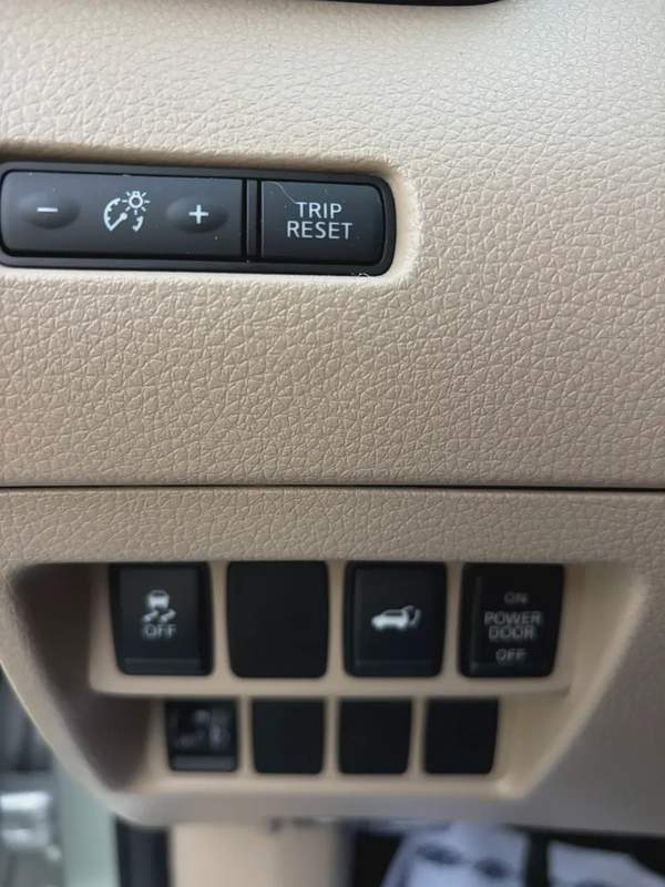 NISSAN X-TRAIL—2018–7 SEAT GCC—FREE ACCIDENT—FULL OPTIONS—LOW MILAGE—EXCELLENT CONDITION