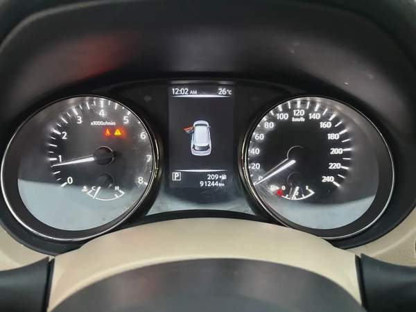 NISSAN X-TRAIL—2018–7 SEAT GCC—FREE ACCIDENT—FULL OPTIONS—LOW MILAGE—EXCELLENT CONDITION