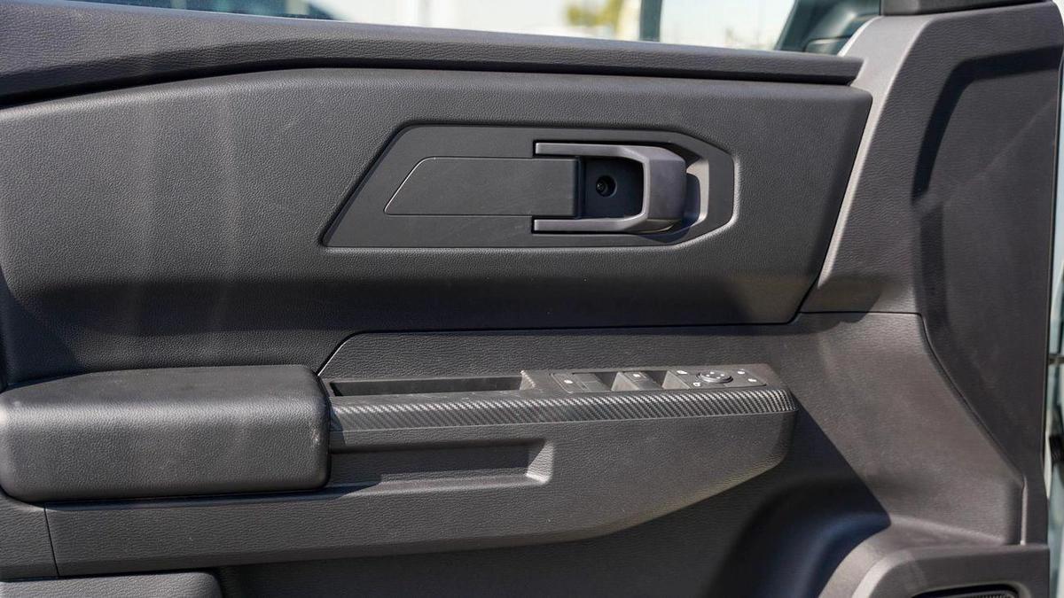 Mitsubishi L200 Brand New 2026 Mitsubishi L200 GLX (C80) 2.5L Diesel Pick-Up – GCC Specs | Export Ready-8-8