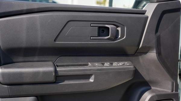 Mitsubishi L200 Brand New 2026 Mitsubishi L200 GLX (C80) 2.5L Diesel Pick-Up – GCC Specs | Export Ready