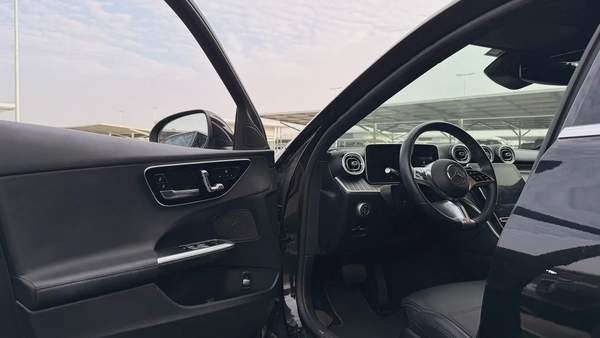 Mercedes C200 2023 Low mileage