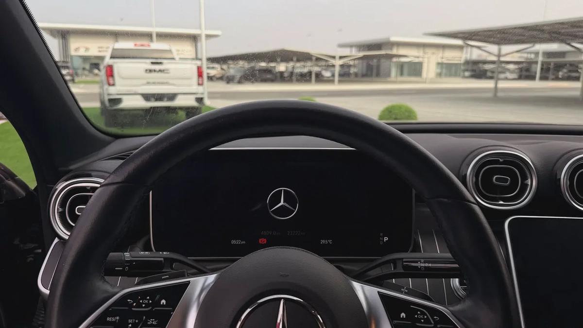 Mercedes C200 2023 Low mileage-9-9