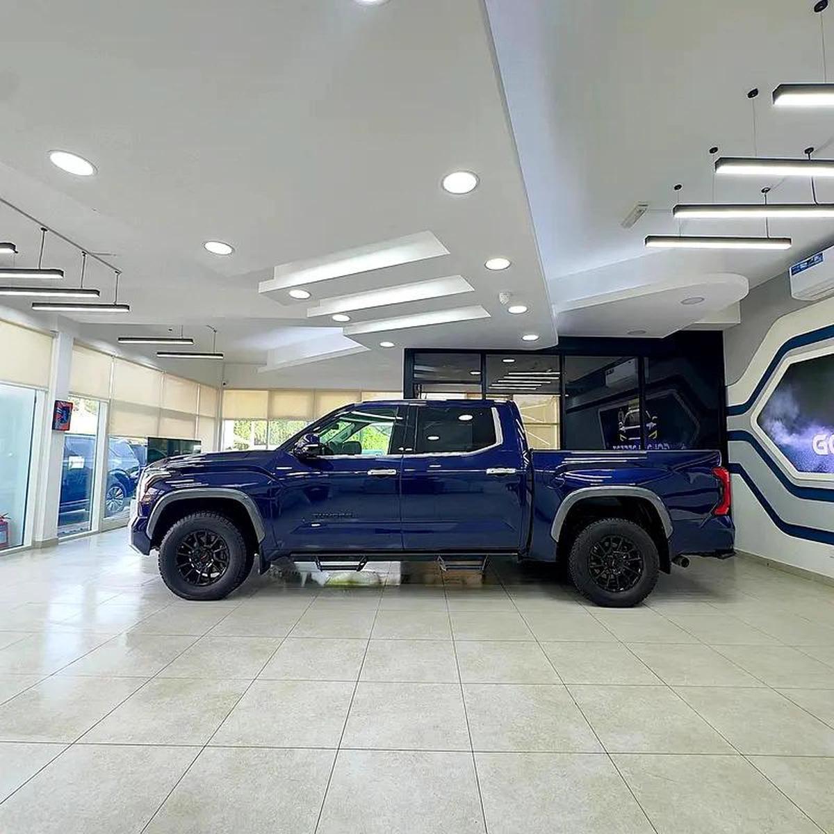 2023 Toyota Tundra Limited-1-1