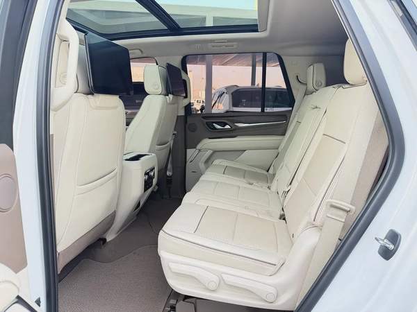جي ام سي يوكن دينالي ابيض / بيج خليجي 2023 GMC Yukon Denali - GCC Specs