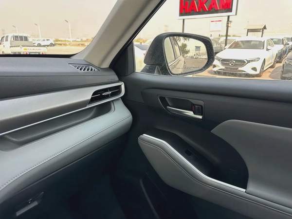 2025 TOYOTA HIGHLANDER HEV GLE-E WHITE | FROMAGE