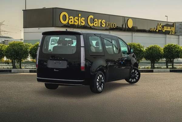 Hyundai Staria Premium 9 Seater 3.5L V6 GCC Brand New 2026