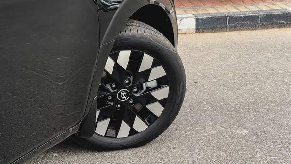 Hyundai Staria Premium 9 Seater 3.5L V6 GCC Brand New 2026