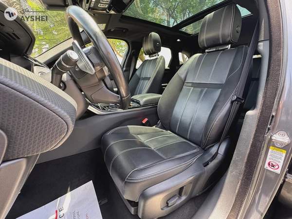 RANGE ROVER VELAR LOW MILEAGE
