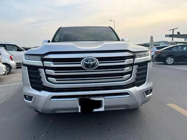 Toyota Land Cruiser 4.0L, 2022, GCC Specs - Pristine Condition