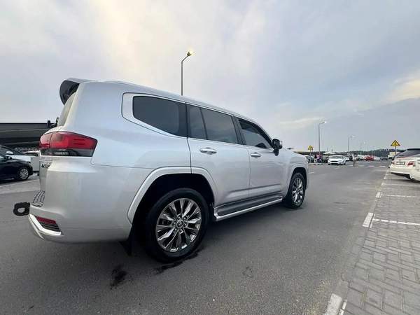 Toyota Land Cruiser 4.0L, 2022, GCC Specs - Pristine Condition