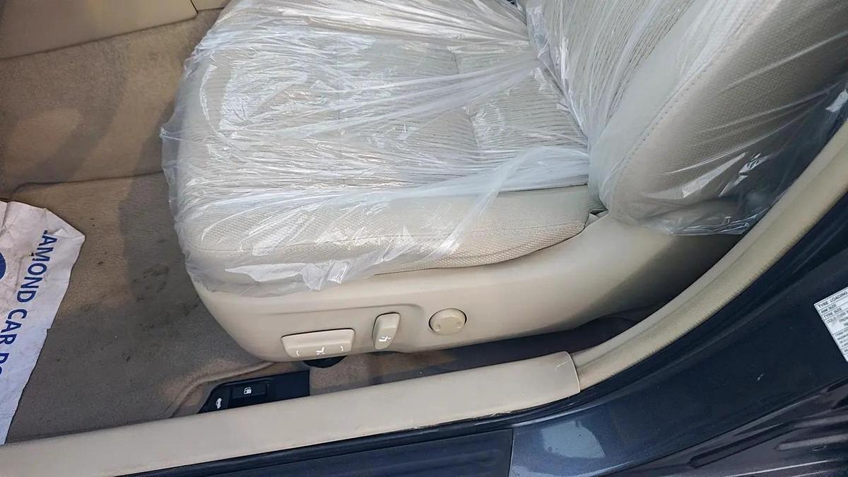 Toyota Camry GLX 2016 - GCC Specs - Excellent Condition-6-6