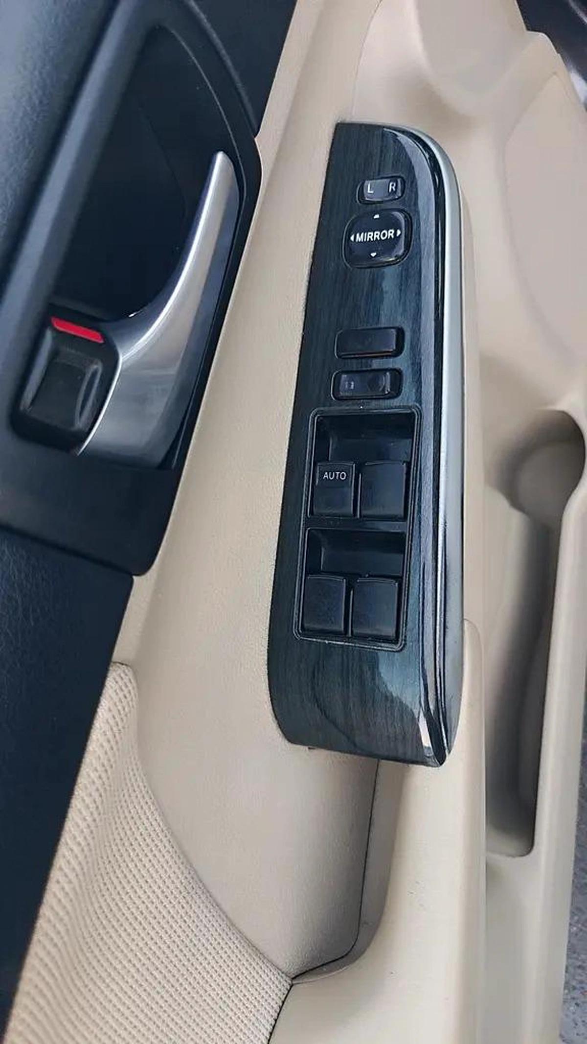 Toyota Camry GLX 2016 - GCC Specs - Excellent Condition-9-9