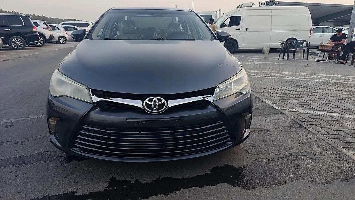 Toyota Camry GLX 2016 - GCC Specs - Excellent Condition-19-19