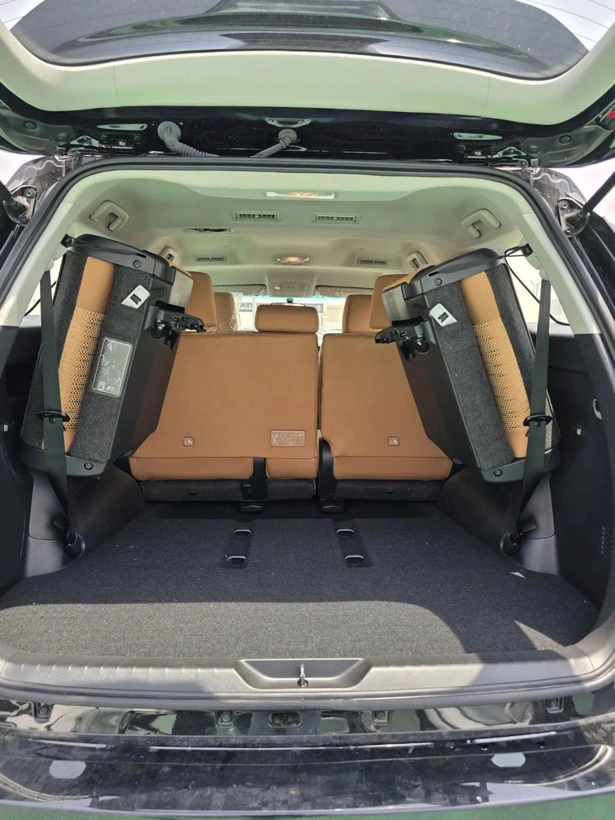 Toyota Fortuner EXR 2.7L (160 HP)-8-8