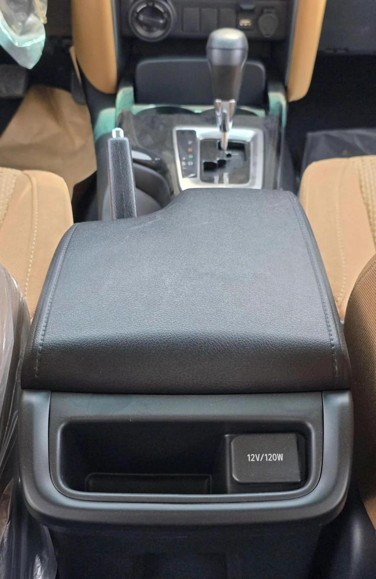 Toyota Fortuner EXR 2.7L (160 HP)-4-4
