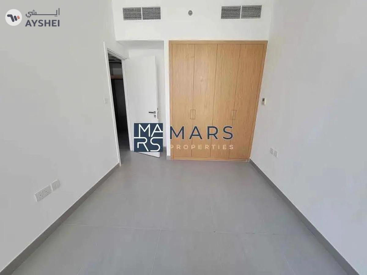 Hot Offer | Vaccant | Mid floor | Open View |-1-landscape