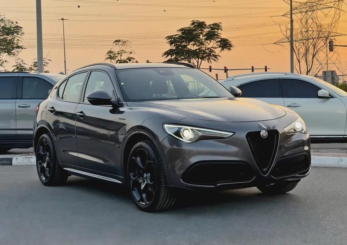 2022 Alfa Romeo Stelvio Veloce Q4, GCC Specifications-2-2