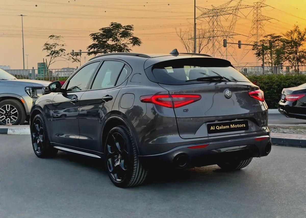 2022 Alfa Romeo Stelvio Veloce Q4, GCC Specifications-4-4