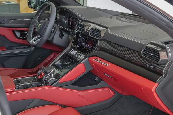 Lamborghini Urus S | Carbon Interior | Low Mileage 2024 (Warranty Available)