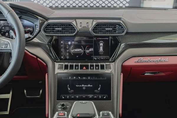 Lamborghini Urus S | Carbon Interior | Low Mileage 2024 (Warranty Available)