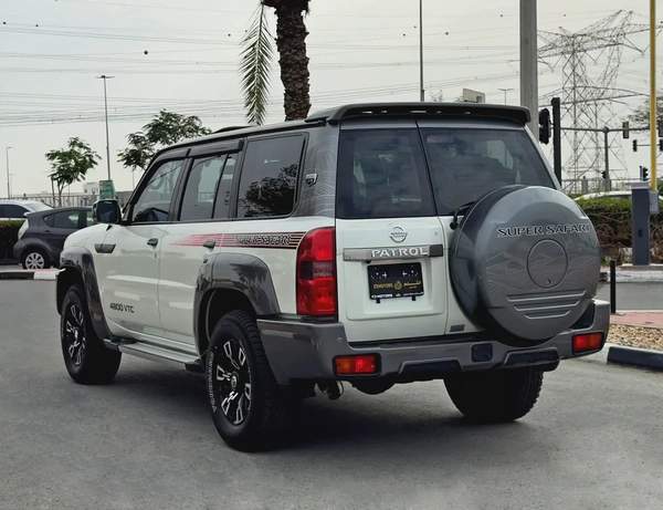 2024 Nissan Patrol Super Safari Al Ostoura, GCC Specifications