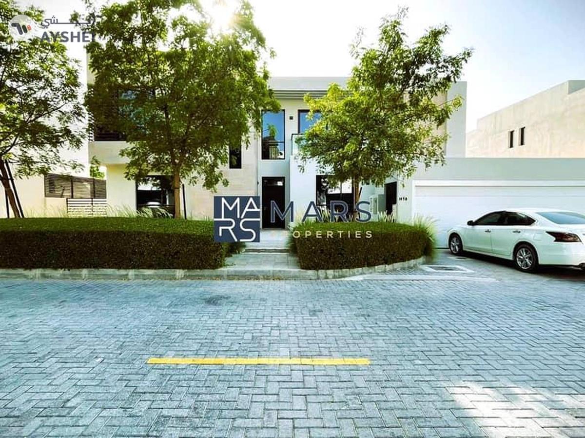 ๐ Luxurious 5-Bedroom Signature Villa for Sale in Nasma Residence-0-landscape