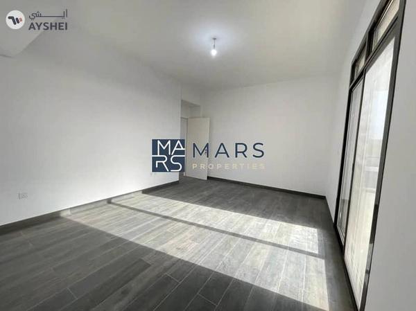 🌟 Luxurious 5-Bedroom Signature Villa for Sale in Nasma Residence