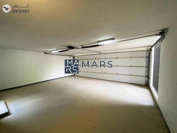 🌟 Luxurious 5-Bedroom Signature Villa for Sale in Nasma Residence