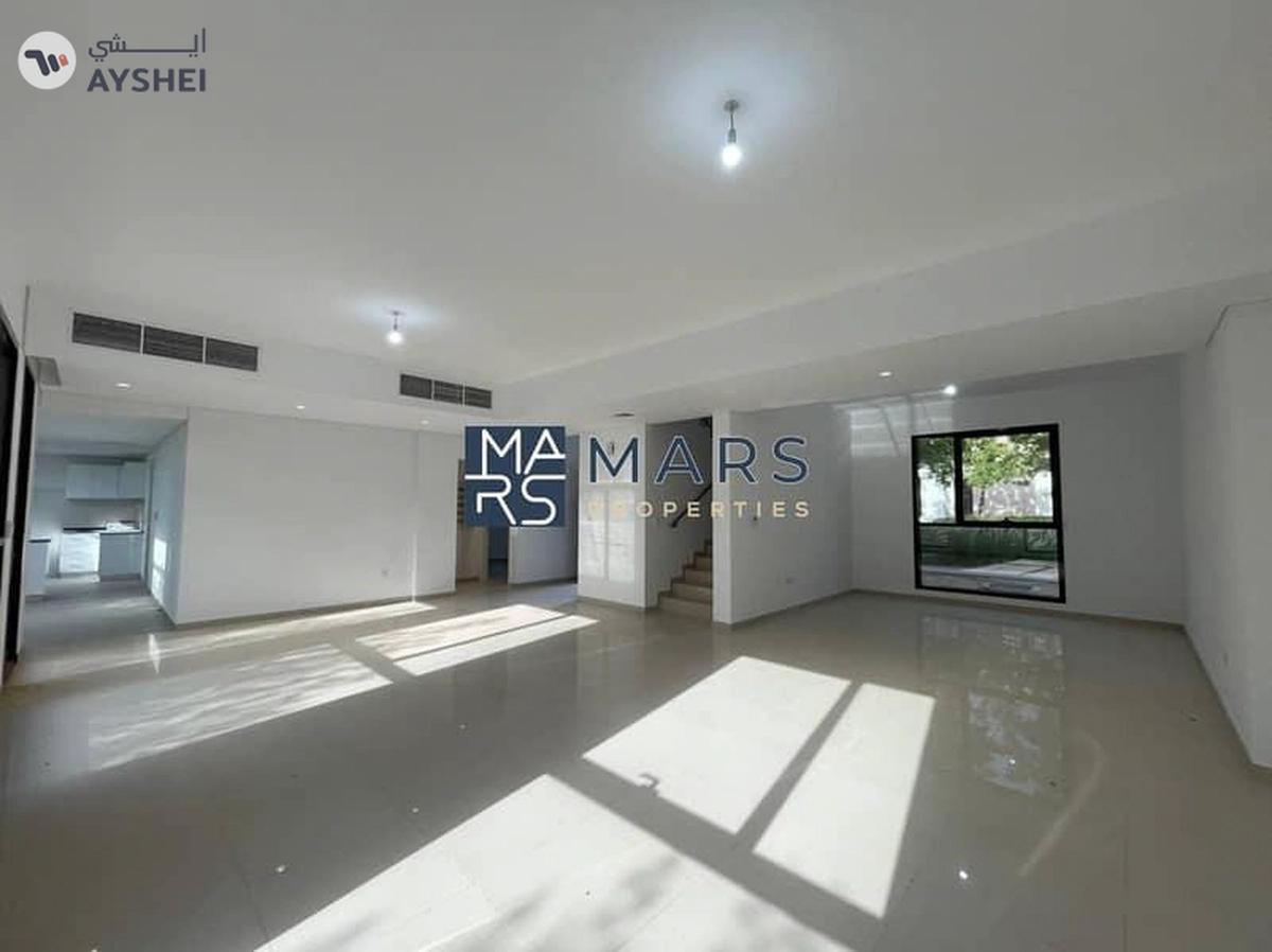 ๐ Luxurious 5-Bedroom Signature Villa for Sale in Nasma Residence-1-landscape