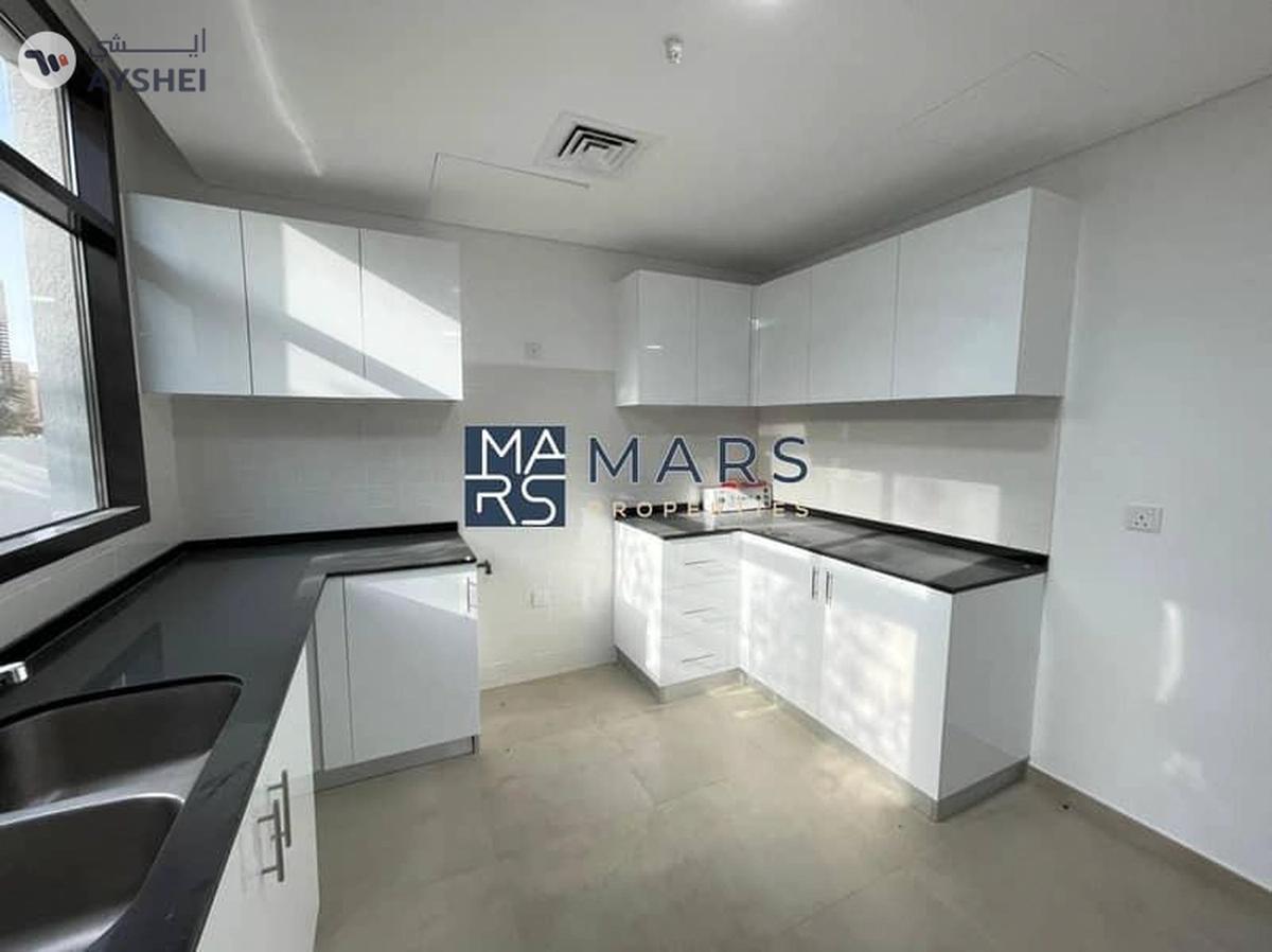 ๐ Luxurious 5-Bedroom Signature Villa for Sale in Nasma Residence-5-5