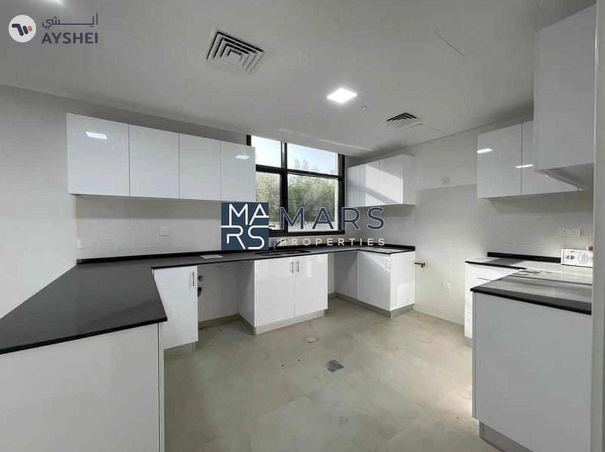 ๐ Luxurious 5-Bedroom Signature Villa for Sale in Nasma Residence-7-7