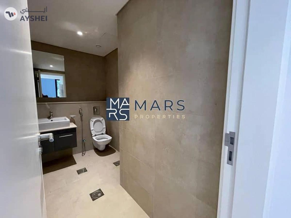 ๐ Luxurious 5-Bedroom Signature Villa for Sale in Nasma Residence-8-8