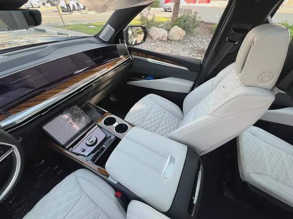 !! 2025 !! CADILLAC | ESCALADE | SPORT PLATINUM | GCC | UNDER WARRANTY AND SERVICE CONTRACT