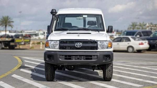 Toyota Land Cruiser LAND CRUISER HARDTOP 3DOOR 4.5L V8