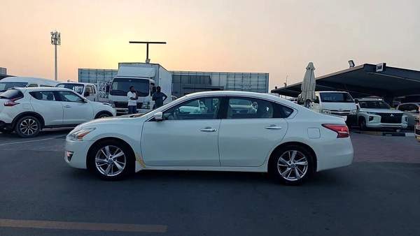 Nissan Altima SL 2014, American Specs - Well Maintained