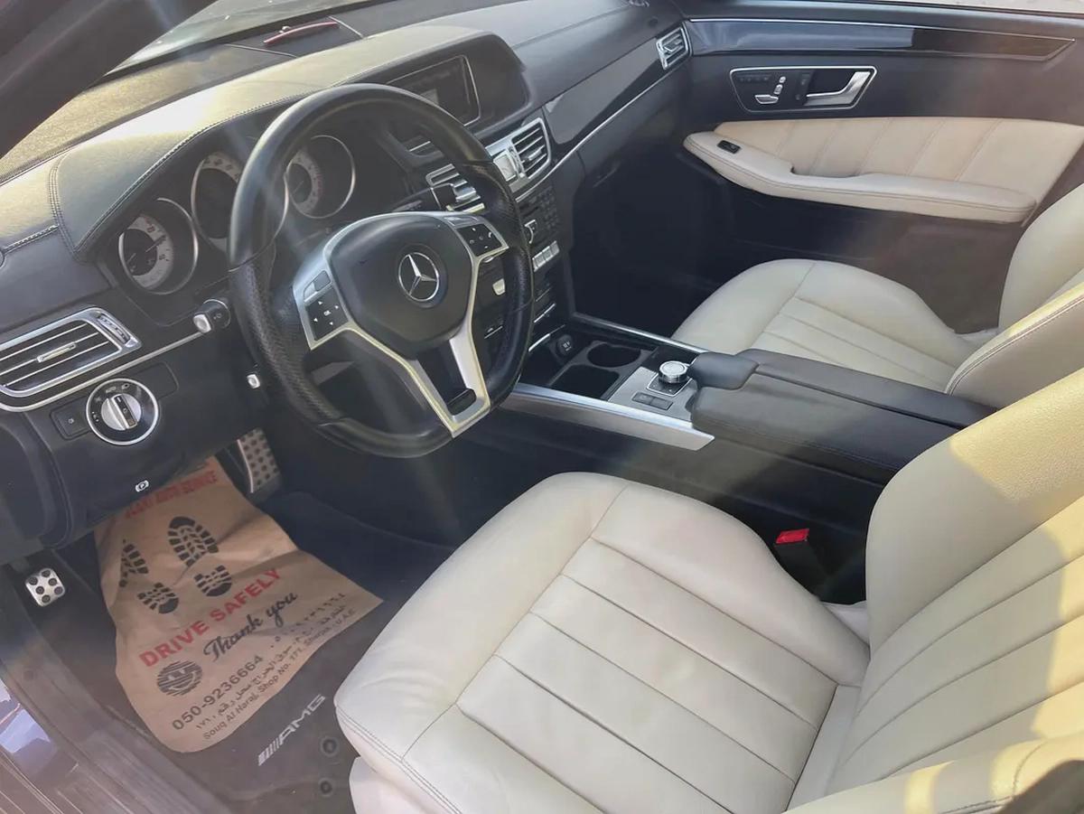 Mercedes E300 GCC full option accident free excellent condition-10-10