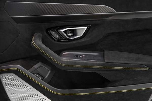 Lamborghini Urus Performante