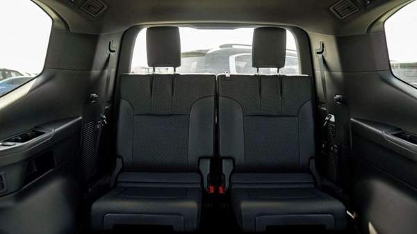 Toyota Land Cruiser LC300 VX 3.5P AT MY2025 – BLACK