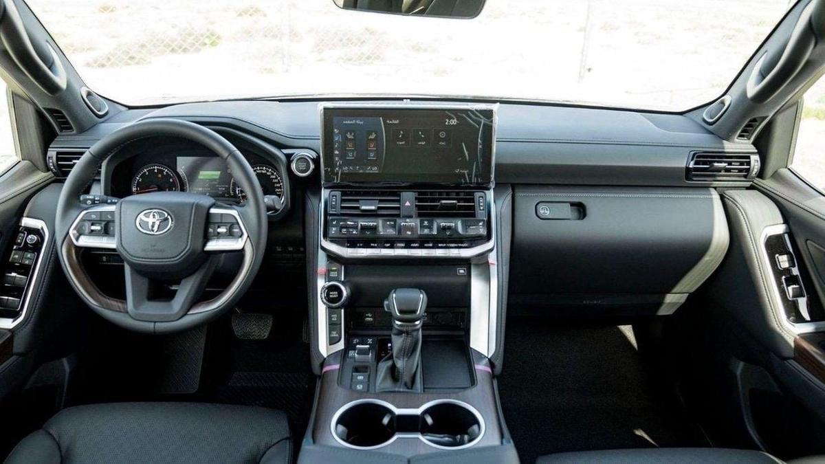 Toyota Land Cruiser LC300 VX 3.5P AT MY2025 – BLACK-18-18